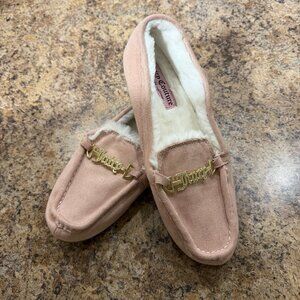 Juicy Couture women's pink microsuede moccasin slippers faux fur lining Sz 11